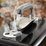 ⁦شواية Weber® Go-Anywhere Portable Charcoal BBQ⁩ - الصورة ⁦15⁩